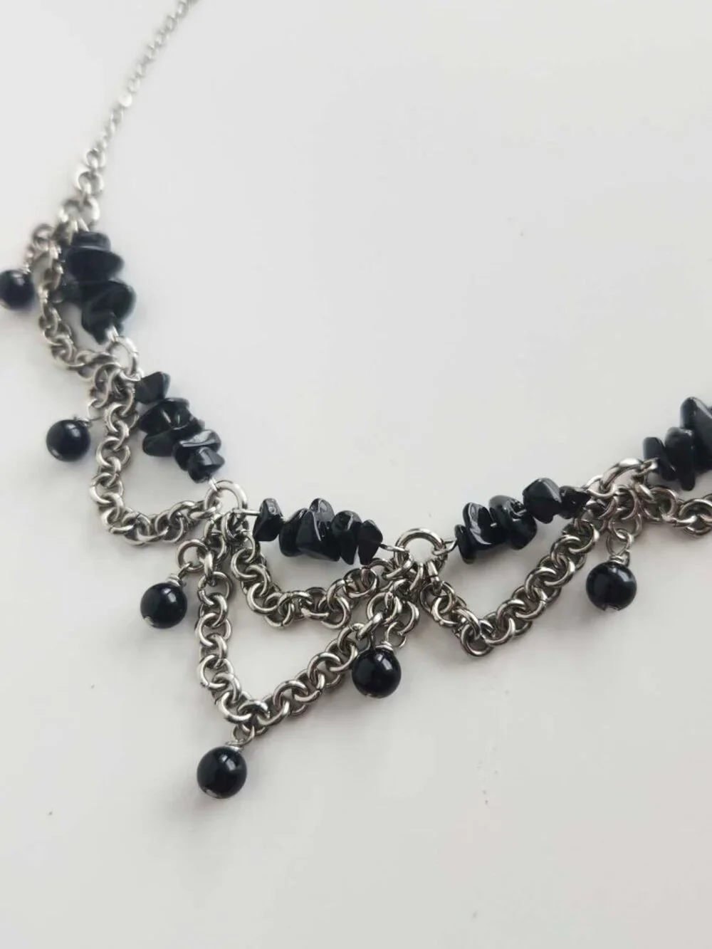 Gothic silver chandelier necklace with black obsidians - Picture 7 of 9